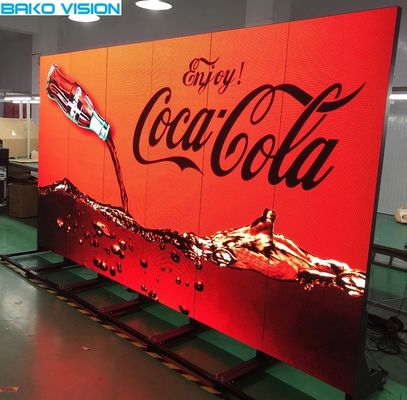 P3 Indoor Moveable LED Poster Display LED Placard Full Color with Base / Wheels for Shop and Restaurant