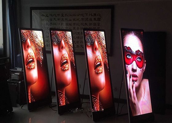 SMD2121 P2.5 HD Portable LED Poster Display IP40 For Indoor Shopping Advertising