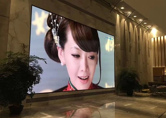 P3 P4 SMD2121 2500CD/M2 Indoor Fixed LED Display For Advertising