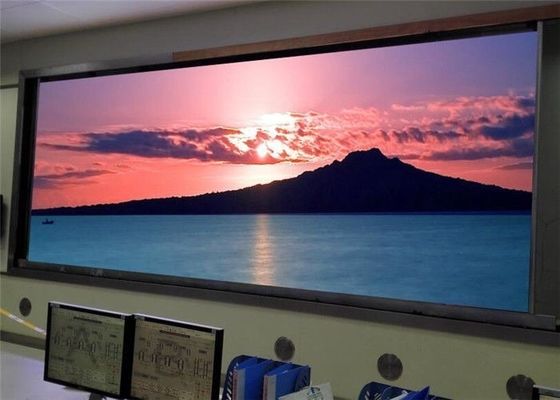 900nits Indoor Fixed LED Display Creative Shapes Wide View Angle P3 P4 IP21