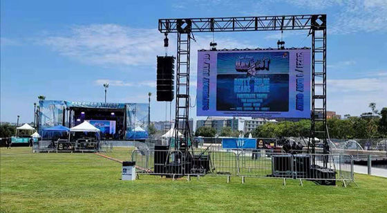 6500cd/Sqm Outdoor Rental LED Display Seamless Splicing P3.91mm BAKO Vision