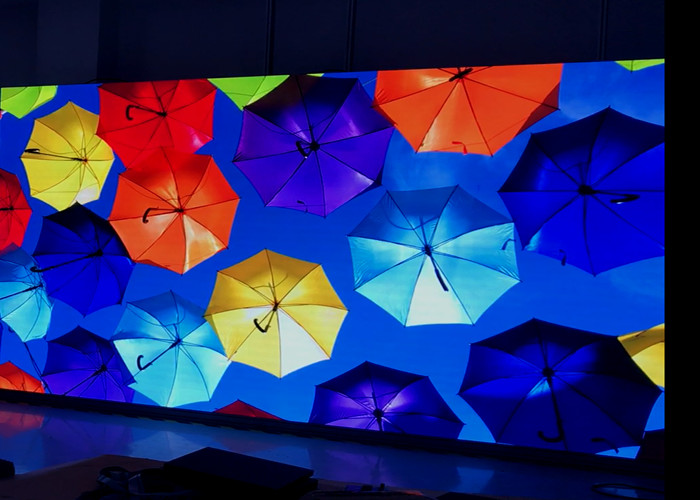 Slim And Light Small Pixel Pitch Led Screen , Commercial Led Display Screen