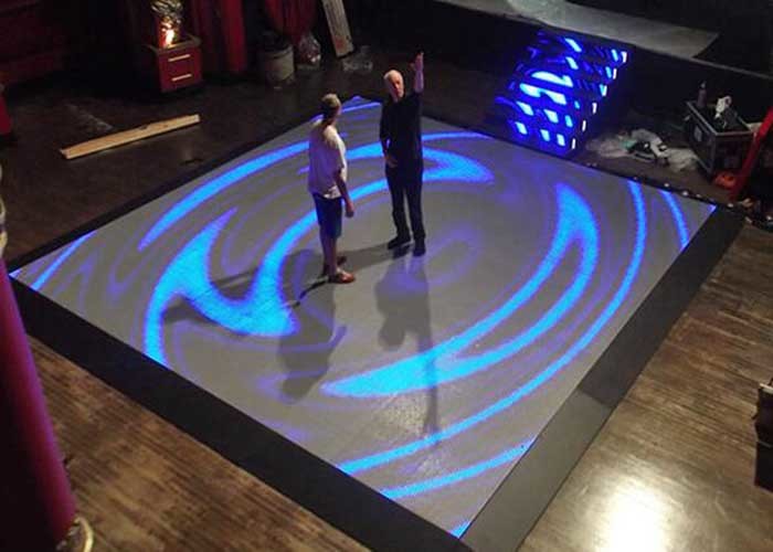 Anti Skid Waterproof Led Dance Floor Panels , P10 Twinkling Led Floor ...